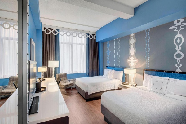 Fairfield Inn & Suites by Marriott Chicago Downtown/Magnificent Mile image 5